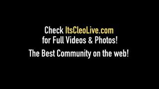 Webcam Cutie Its Cleo Rubs Her Clit On The Roof!