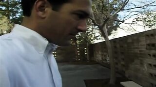 Tabuloses Spiel entgleist mit jungen College-Girls (18+)