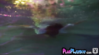 Beautiful big tits MILF reveals hot body so busty MILF posed in the pool