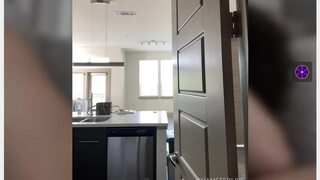 Hoehuxtable Curly Hair Cam girl